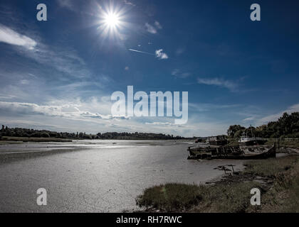 Boote auf dem Estuarty Stockfoto