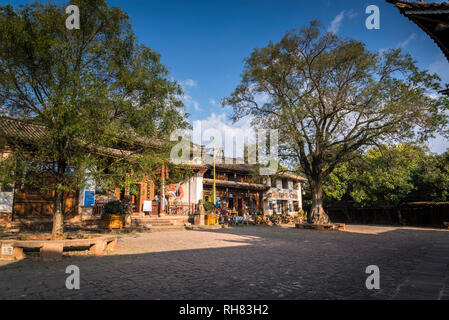 Hauptplatz, Shaxi, einer historischen Stadt, Yunnan, China Stockfoto