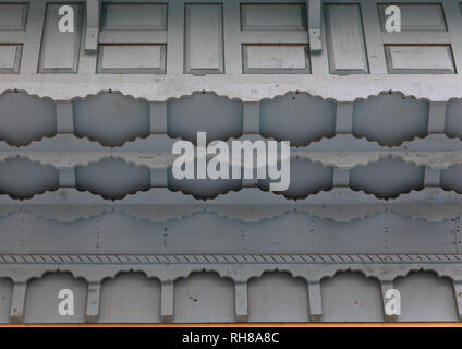 Detail eines hölzernen mashrabiya eines alten Hauses in al-Balad Viertel, Mekka Provinz, Jeddah, Saudi-Arabien Stockfoto