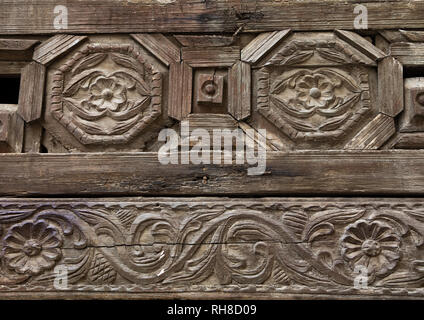 Detail eines hölzernen mashrabiya eines alten Hauses in al-Balad Viertel, Mekka Provinz, Jeddah, Saudi-Arabien Stockfoto