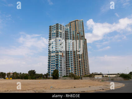 Modernes Gebäude an der Corniche, Mekka Provinz, Jeddah, Saudi-Arabien Stockfoto