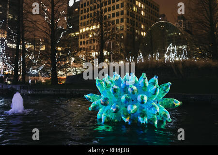 London, Großbritannien - 26 Januar, 2019: Installationen im Winter Lights, jährlich Lichter und Installationen Festival in Canary Wharf. Canary Wharf ist ein beschäftigter Erwerbszweck Stockfoto