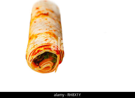 Hatay tavuk Hartweizen (Chicken wrap), Hatay tepsi kebabı (Fach Kebab - noch nicht gekocht) in Hatay, Türkei Stockfoto