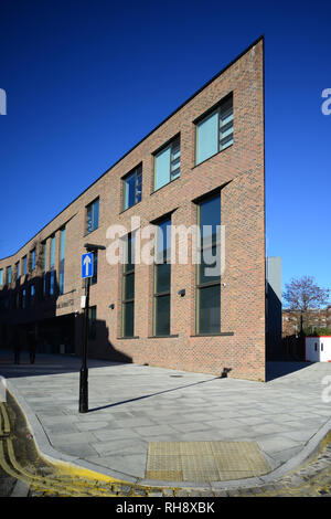 Großbritannien: London NW1: Drummond Crescent: Maria Fidelis Römisch-katholische Schule FCJ Stockfoto