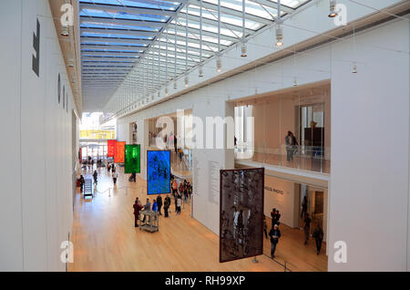 Kenneth und Anne Griffen Gericht im modernen Flügel des Art Institute Chicago vom italienischen Architekten Renzo Piano Chicago Illinois USA, gebaut. Stockfoto