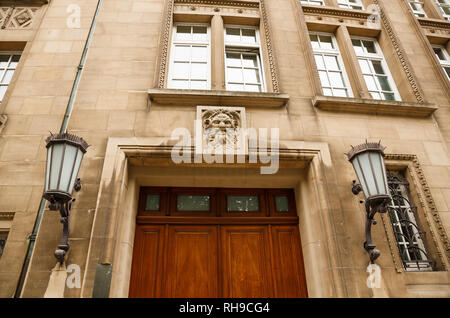 Der Hauptsitz der Spuerkees, State Savings Bank in Luxemburg. Stockfoto