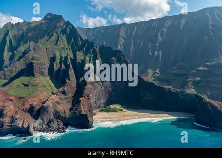 Robuste Na Pali Küste, Luftaufnahme, Kaua'i, Hawai'i, Polynesien Stockfoto