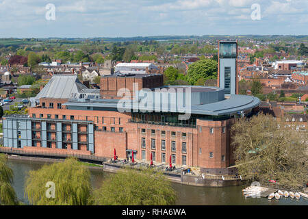 Stratford-upon-Avon, Warwickshire, England Großbritannien 1. Mai 2018 Luftaufnahme der Royal Shakespeare Theatre RSC-Tower Stockfoto