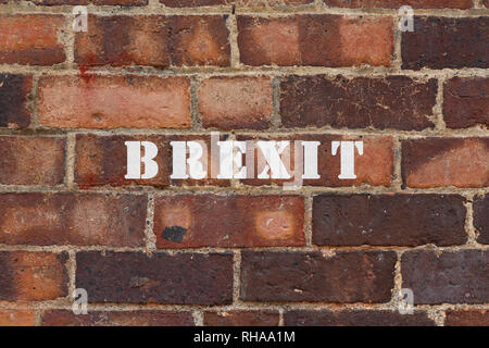 Brexit Wort stenciled auf eine Ziegelmauer Stockfoto