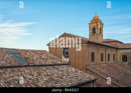 Italien, Bertinoro ist eine kleine Stadt in der Emilia Romagna, gelegen auf einem Hügel Mount Cesubeo. Im Bild der Kathedrale Santa Caterina Stockfoto