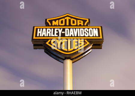 Harley-Davidson Motorräder Zeichen außerhalb des Leeds Zweig. Stockfoto