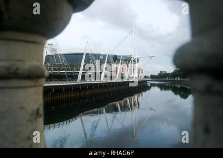 Fürstentum Stadion in der Taf Fluss Gewässer, Cardiff, Wales, Vereinigtes Königreich, Stockfoto