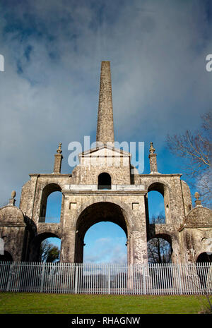 Die conolly Narrheit, der Obelisk, ursprünglich der Conolly Narrheit, ist ein Obelisk Struktur und National Monument in der Nähe von Maynooth, County Kildare, Irland. Stockfoto