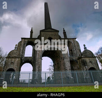 Die conolly Narrheit, der Obelisk, ursprünglich der Conolly Narrheit, ist ein Obelisk Struktur und National Monument in der Nähe von Maynooth, County Kildare, Irland. Stockfoto