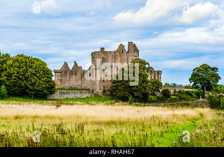 Edinburgh, Schottland: die Ruinen von Craigmillar Castle, zwischen 14. und 16. Jahrhundert, für seine Vereinigung mit Maria, Königin von Schottland gebaut, bekannt Stockfoto