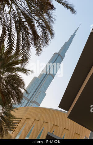 Burj Khalifa Sonnenuntergang über der Welt höchstes Gebäude in Dubai Stockfoto