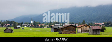 Blick auf die Stadt von Oberstdorf, Allgäuer Alpen, Allgäu, Bayern, Deutschland, Europa Stockfoto