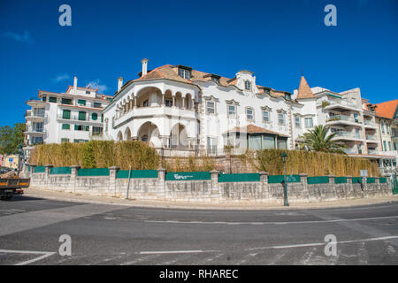 Seaside Stadtbild von Cascais city im Sommer Tag. Gemeinde Cascais, Portugal. Stockfoto