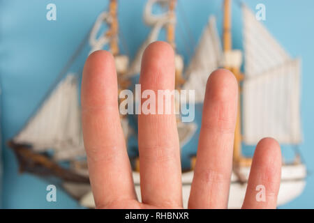 Finger als piratenschiff Crew. Konzept Bild Stockfoto