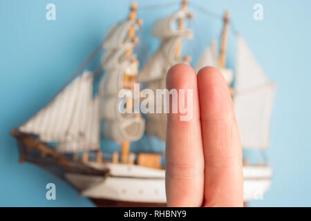 Finger als piratenschiff Crew. Konzept Bild Stockfoto