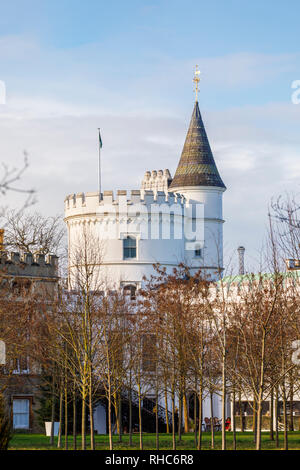 Runder Turm, Türmchen und Zinnen in Strawberry Hill House, einem Neugotischen villa in Twickenham, London, gebaut von Horace Walpole von 1749 Stockfoto