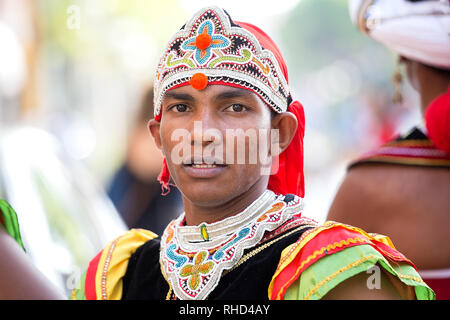 Gorizia, Italien - 27. August 2017: Tänzer der Sri Lanka traditionelle Dance Company auf der Stadt Straße während der internationalen Folklore Festival Stockfoto