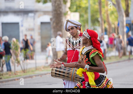 Gorizia, Italien - 27. August 2017: Musiker von Sri Lanka traditionelle Dance Company auf der internationalen Folklore Festival Stockfoto