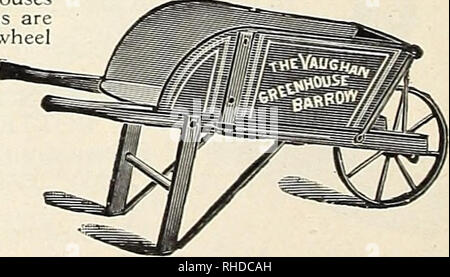 . Buch für Floristen: Herbst 1946. Blumen Samen Kataloge, Leuchtmittel (Pflanzen) Sämlinge Kataloge; Gemüse; Bäume Samen Samen Kataloge Kataloge; Gartenbau Ausrüstungen und Zubehör Kataloge. . Bitte beachten Sie, dass diese Bilder sind von der gescannten Seite Bilder, die digital für die Lesbarkeit verbessert haben mögen - Färbung und Aussehen dieser Abbildungen können nicht perfekt dem Original ähneln. extrahiert. Vaughan's Seed Company; Henry G. Gilbert Baumschule und Saatgut Handel Katalog Kollektion. Chicago. Abb.: Vaughan Same Store Stockfoto
