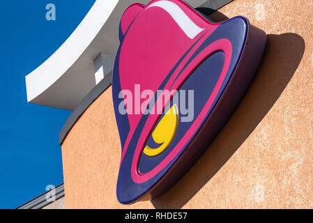 Taco Bell logo Beschilderung. (USA) Stockfoto