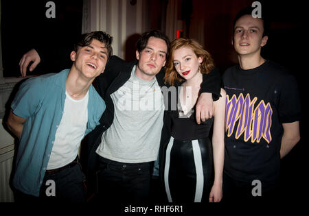 Sophie und die Riesen am eine friedliche Rauschen Bush Hall London 24 Nov 2018 zugunsten der Nick Alexander Memorial Trust. Foto von Brian Jordan Stockfoto