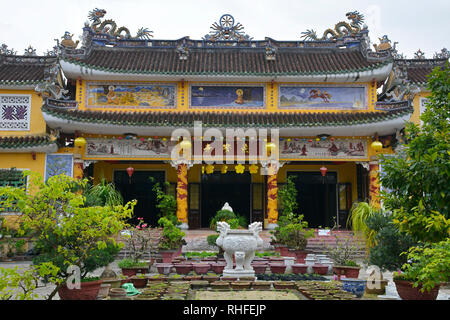 Die Chua Phap Bao Pagode in der historischen UNESCO Zentrale vietnamesischen Stadt Hoi An Stockfoto