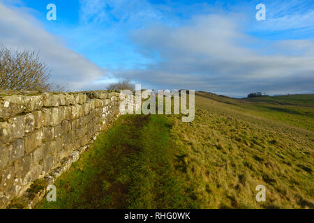 Wandern entlang der Hadrianswall im Winter Stockfoto