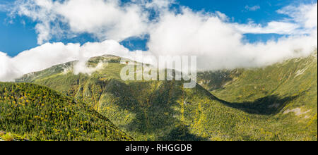 Mt Jefferson und Jefferson Schlucht gesehen vom Mount Washington Straße Stockfoto