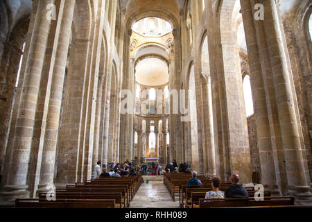 Die Abteikirche von Conques Frankreich. Stockfoto