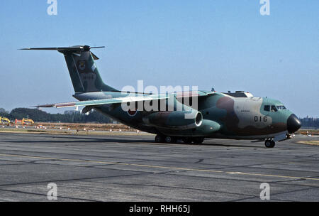 Japan Air Verteidigung-kraft JASDF - Twinengined kurze Reichweite Militärische Transportflugzeuge Kawasaki C-1 Stockfoto