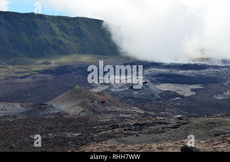 Mineral Landschaften am Piton de la Fournaise, Réunion Insel vulkanischen Massivs Stockfoto