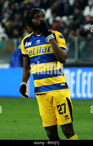 Gervinho von Parma feiert nach dem Scoring Das Ziel der letzten 3-3 während der Serie A 2018/2019 Fußballspiel zwischen Juventus Turin und Parma bei der Allianz Stockfoto