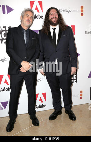 Beverly Hills, CA, USA. 1 Feb, 2019. LOS ANGELES - FEB 1: Alfonso Cuaron, Adam Gough am 69. ACE Eddie Auszeichnungen im Beverly Hilton Hotel am Februar 1, 2019 in Beverly Hills, CA Credit: Kay Blake/ZUMA Draht/Alamy leben Nachrichten Stockfoto