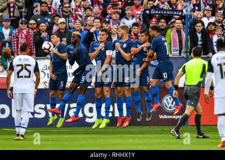 Februar 2, 2019: Das US-Team verteidigt das Netz während der Internationalen freundlich Fußballspiel zwischen Costa Rica und den Vereinigten Staaten bei Avaya im Stadion in San Jose, Kalifornien. Chris Brown/CSM Stockfoto