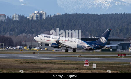 Richmond, British Columbia, Kanada. 2 Feb, 2019. Eine AeroMexico Boeing 737-800 (XA-MIA) Jet Airliner zieht aus Vancouver International Airport. Credit: bayne Stanley/ZUMA Draht/Alamy leben Nachrichten Stockfoto