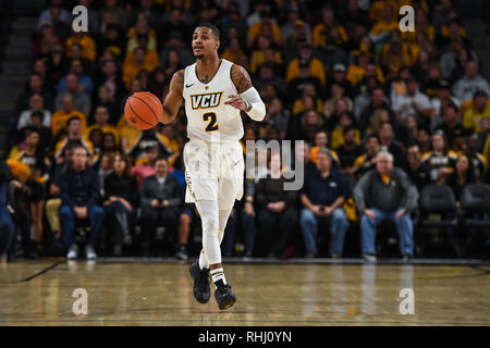 Richmond, Virginia, USA. 7. Jan 2016. MARCUS EVANS (2) Bringt die Basketball nach unten Gericht während des Spiels an der Siegal Zentrum in College Park, Maryland statt. Credit: Amy Sanderson/ZUMA Draht/Alamy leben Nachrichten Stockfoto