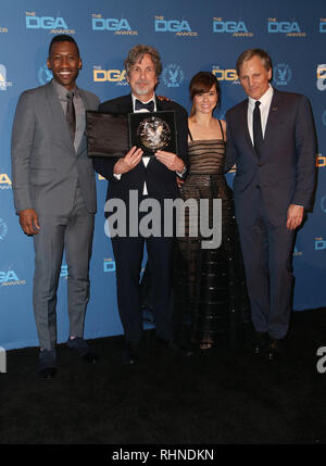 Los Angeles, USA. 2 Feb, 2019. Mahershala Ali, Peter Farrelly, Linda Cardellini und Viggo Mortensen bei der 71st jährlichen DGA-Awards im Hollywood & Highland Center Ray Dolby Ballsaal in Los Angeles, Kalifornien am 2. Februar 2019. Credit: Faye Sadou/Medien Punch/Alamy leben Nachrichten Stockfoto