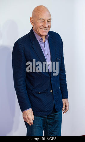 London, Großbritannien. 03 Feb, 2019. Patrick Steward besucht eine Galavorstellung von "Das Kind, das King' im Odeon Leicester Square am Februar 03, 2019 in London, England Credit: Gary Mitchell, GMP-Media/Alamy Live Nachrichten sein würde Stockfoto