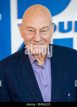 London, Großbritannien. 03 Feb, 2019. Patrick Steward besucht eine Galavorstellung von "Das Kind, das King' im Odeon Leicester Square am Februar 03, 2019 in London, England Credit: Gary Mitchell, GMP-Media/Alamy Live Nachrichten sein würde Stockfoto