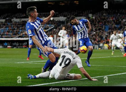 Madrid, Spanien. 03 Feb, 2019. Fußballspiel zwischen Real Madrid und Alaves der 2018/2019 die Spanische Liga, im Santiago Bernabeu, Madrid. (Foto: Jose L. Cuesta/261/Cordon drücken). Odriozola Credit: CORDON Cordon Drücken Sie die Taste/Alamy leben Nachrichten Stockfoto