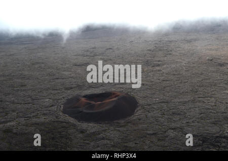 Formica Leo, eine kleine Kegel innerhalb der riesigen Caldera des Piton de la Fournaise, ein aktiver Vulkan in Réunion Stockfoto