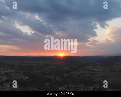 Sonnenuntergang von einem Parador Hotel in cardona Spanien Stockfoto