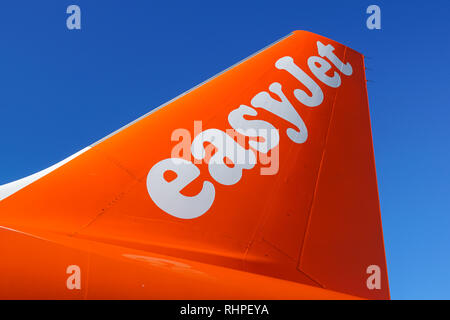 EasyJet Flugzeug am Flughafen Gatwick, England Vereinigtes Königreich Großbritannien Stockfoto