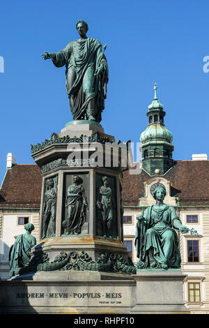 Statue von Kaiser Franz Joseph I. in der Hofburg Wien, Österreich Stockfoto