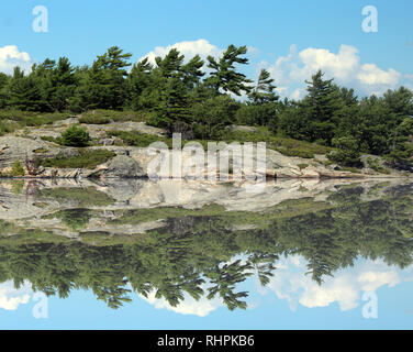 Georgian Bay Islands Blick vom Boot Stockfoto